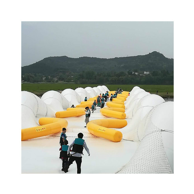 郴州蹦床桥农庄游乐场景区新的项目新款充气蹦床桥制作厂家热门